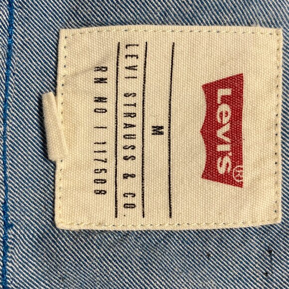 Levis Womens Blue Short Sleeve Denim Shirt‎ M Casual Picnic Park - Picture 5 of 9